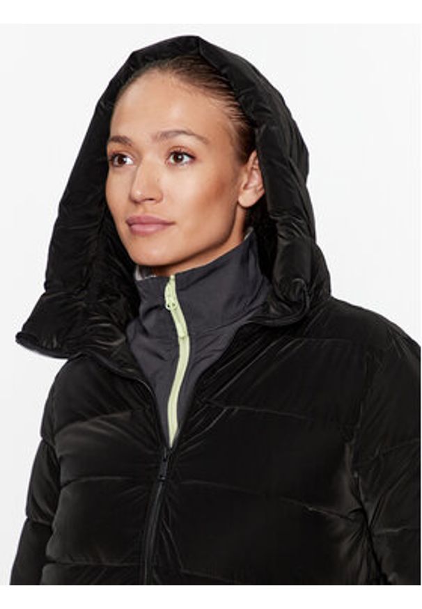 CMP Kurtka zimowa 33K3716 Czarny Regular Fit. Kolor: czarny. Materiał: syntetyk. Sezon: zima