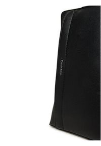 Calvin Klein Saszetka Raised Square Sling LV04D3271G Czarny. Kolor: czarny. Materiał: skóra #4