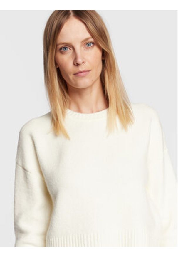 Cotton On Sweter 2055400 Écru Regular Fit. Materiał: syntetyk