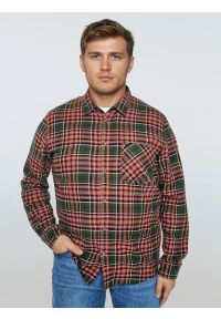 Big-Star - Koszula męska flanelowa w kratę bordowo-khaki Koner 303. Okazja: na co dzień. Typ kołnierza: kołnierzyk klasyczny. Kolor: zielony. Materiał: materiał. Długość rękawa: długi rękaw. Długość: długie. Wzór: haft, kratka, aplikacja. Styl: casual, klasyczny #6