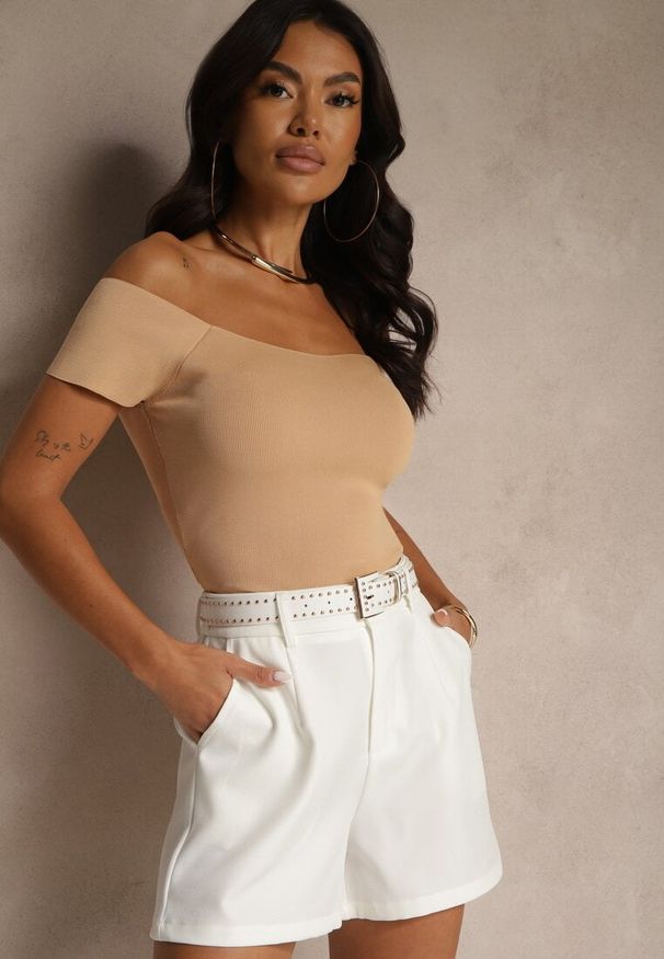 Renee - Brązowy Top z Odkrytymi Ramionami Silarea. Okazja: na co dzień. Kolor: brązowy. Sezon: lato. Styl: klasyczny, elegancki, casual