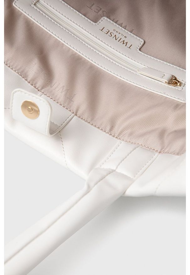 TwinSet - Twinset - Torebka. Kolor: biały. Materiał: pikowane. Rodzaj torebki: na ramię
