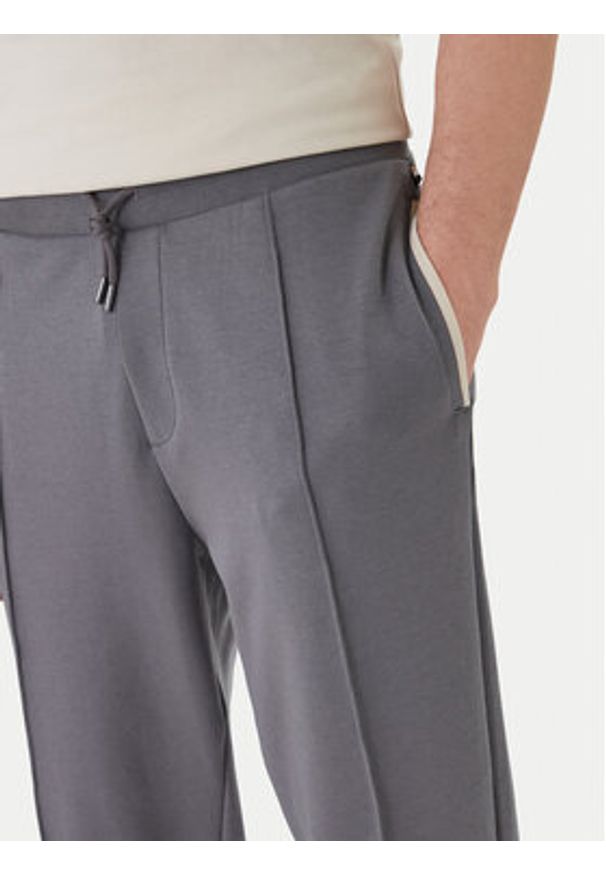 BOSS Spodnie dresowe Sense 50557197 Szary Regular Fit. Kolor: szary. Materiał: bawełna
