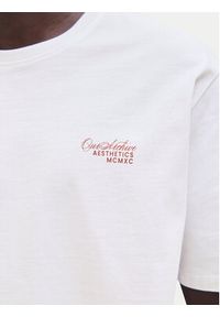 Jack & Jones T-Shirt Roar 12288099 Biały Regular Fit. Kolor: biały. Materiał: bawełna #4