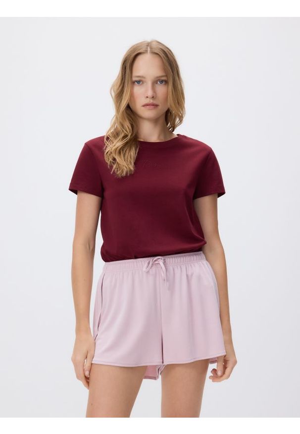 Reserved - Gładkie szorty z modalem - pastelowy róż. Kolor: różowy. Materiał: tkanina. Wzór: gładki