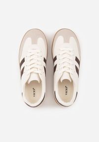 Renee - Beżowo-Brązowe Sneakersy VICES o Fasonie Klasycznych Tenisówek Azimina. Okazja: na co dzień. Kolor: beżowy. Materiał: jeans #4