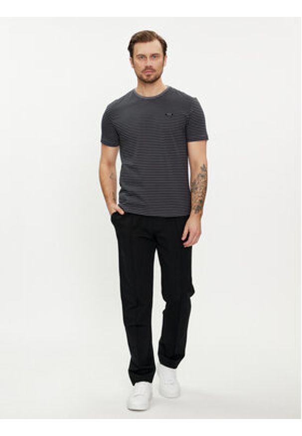 Calvin Klein T-Shirt K10K112520 Czarny Regular Fit. Kolor: czarny. Materiał: bawełna