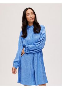 Selected Femme Sukienka koszulowa Blue 16088066 Niebieski Regular Fit. Kolor: niebieski. Materiał: wiskoza. Typ sukienki: koszulowe #3