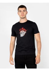 Les Hommes T-Shirt "On Fire" | LBT1002700P | Mężczyzna | Czarny. Okazja: na co dzień. Kolor: czarny. Materiał: bawełna. Wzór: nadruk. Styl: casual #3