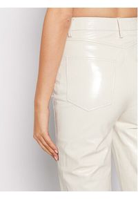 Remain Spodnie skórzane Lynn Leather RM982 Beżowy Fitted Fit. Kolor: beżowy. Materiał: skóra #2