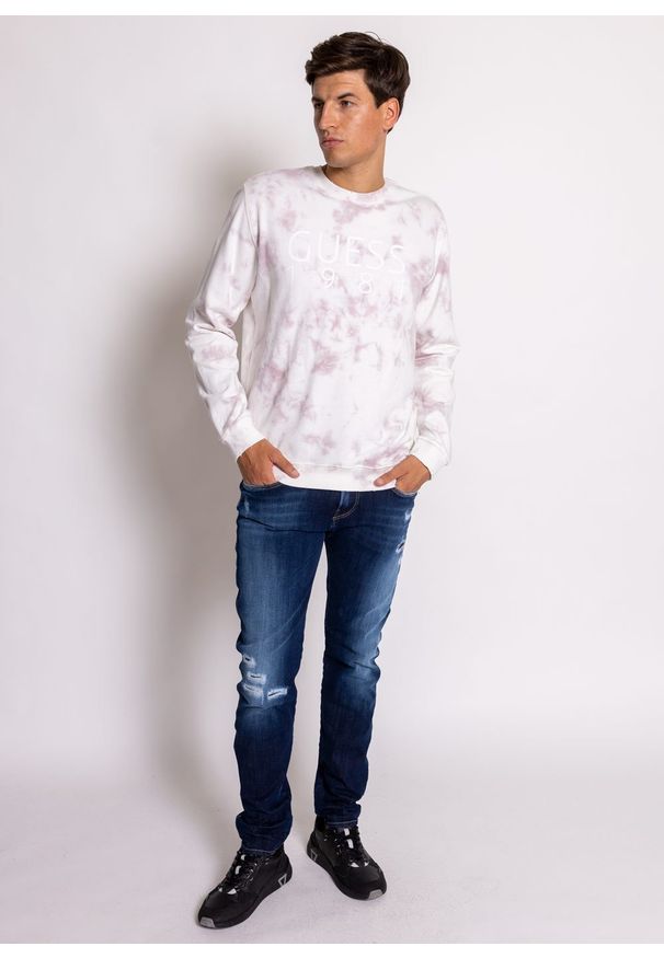 Bluza męska Guess Erle CN Fleece (M1RQ72KAD81-F66Y). Kolor: biały. Materiał: materiał, denim, jeans. Sezon: lato. Styl: młodzieżowy