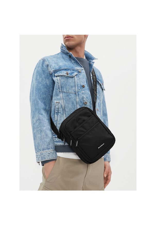 Saszetka Quiksilver. Kolor: czarny
