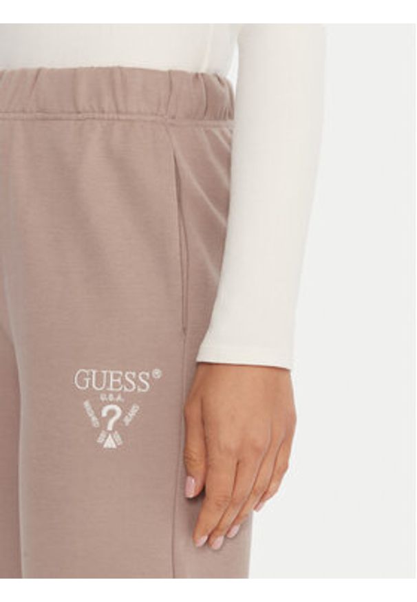 Guess Body V5BP09 KCBF1 Écru Slim Fit. Materiał: bawełna