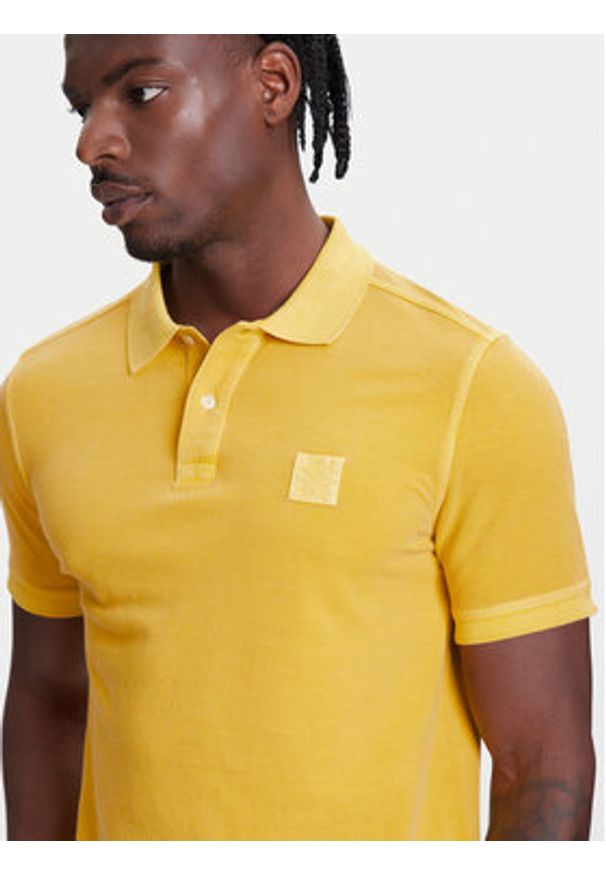 United Colors of Benetton - United Colors Of Benetton Polo 3089U302D Żółty Regular Fit. Typ kołnierza: polo. Kolor: żółty. Materiał: bawełna