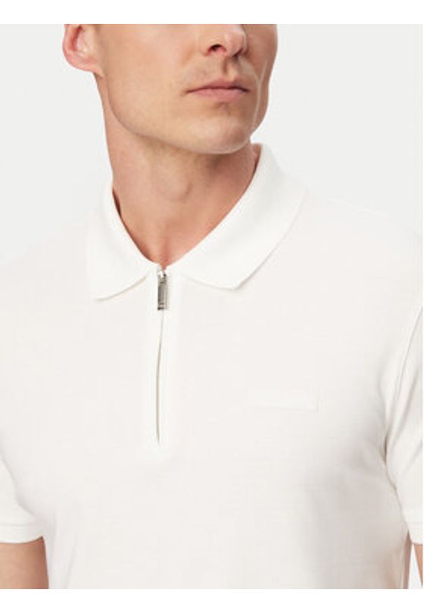 Calvin Klein Polo LV04LE255G Biały Slim Fit. Typ kołnierza: polo. Kolor: biały. Materiał: bawełna
