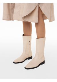 Kazar - Niskie kozaki na płaskiej podeszwie. Materiał: skóra. Szerokość cholewki: normalna. Obcas: na płaskiej podeszwie #3