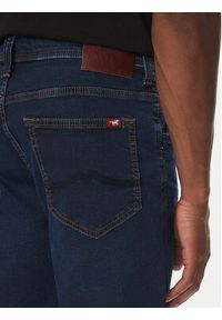 Mustang Szorty jeansowe Chicago Z 1016349 Granatowy Slim Fit. Kolor: niebieski. Materiał: bawełna