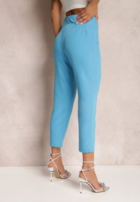 Renee - Niebieskie Spodnie Iolona. Stan: podwyższony. Kolor: niebieski. Materiał: tkanina. Wzór: jednolity, aplikacja, gładki. Styl: klasyczny #4