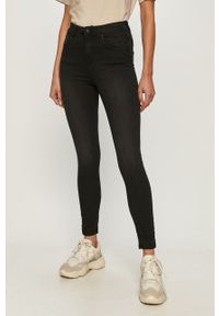 Cross Jeans - Jeansy Judy. Stan: podwyższony. Kolor: czarny. Materiał: bawełna, poliester, denim, elastan. Wzór: gładki #1