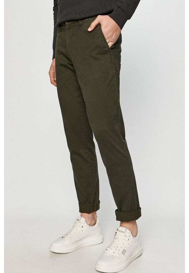 GAP - Spodnie. Kolor: zielony. Materiał: tkanina, bawełna, elastan. Wzór: gładki