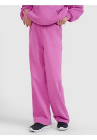 4f - 4F Spodnie dresowe z szerokimi nogawkami dziewczęce - różowe 122 (6-7 lat). Okazja: na co dzień. Kolor: różowy. Materiał: dresówka. Wzór: gładki, ze splotem. Sezon: lato. Styl: casual, sportowy #2