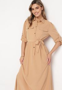 Born2be - Beżowa Rozkloszowana Sukienka Maxi z Koszulową Górą i Wiązanym Paskiem Indiga. Kolor: beżowy. Materiał: materiał. Wzór: jednolity. Typ sukienki: koszulowe. Długość: maxi #7