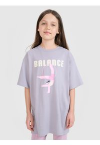 4f - 4F T-shirt oversize z nadrukiem dziewczęcy - szary 140 (9-10 lat). Okazja: na co dzień. Kolor: szary. Materiał: bawełna, materiał, jersey. Długość rękawa: krótki rękaw. Długość: krótkie. Wzór: nadruk. Sezon: lato. Styl: klasyczny, elegancki, sportowy, casual