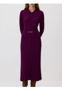 Reserved - Sukienka z paskiem - ciemnofioletowy. Kolor: fioletowy. Materiał: wiskoza, dzianina, prążkowany #1