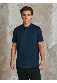 Sinsay - Koszulka polo - granatowy. Typ kołnierza: polo. Kolor: niebieski