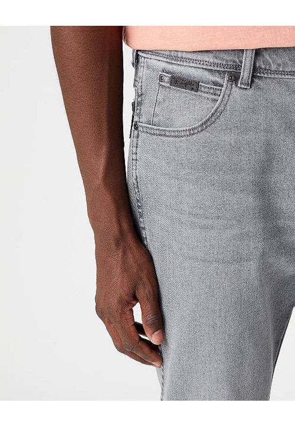 Wrangler - WRANGLER TEXAS MĘSKIE SPODNIE JEANSOWE TAPER GOLDEN GREY W12T3039H 112145804