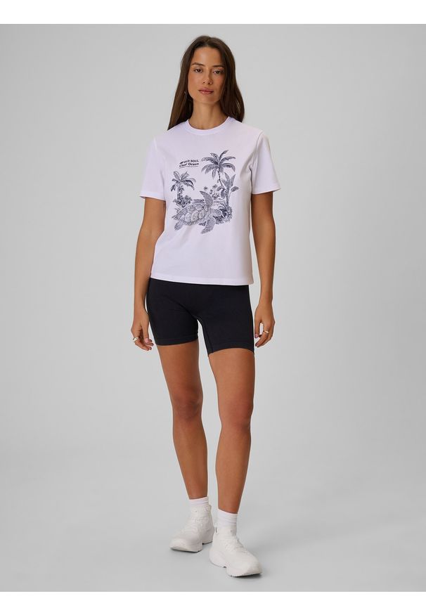 4f - 4F T-shirt relaxed z nadrukiem damski - biały M. Okazja: na co dzień. Kolor: biały. Materiał: bawełna, jeans, dzianina. Wzór: nadruk. Styl: sportowy, klasyczny, elegancki, casual