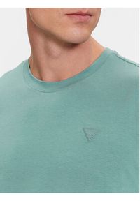 Guess T-Shirt Hedley Z2YI12 JR06K Turkusowy Regular Fit. Kolor: turkusowy. Materiał: bawełna