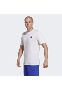 Adidas - Koszulka męska adidas Essentials Comfort. Kolor: czarny, wielokolorowy, biały. Materiał: materiał