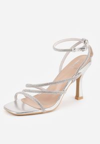 Born2be - Srebrne Eleganckie Sandały na Szpilce Ozdobione Cyrkoniowymi Paskami Vikiaele. Zapięcie: pasek. Kolor: srebrny. Wzór: aplikacja. Obcas: na szpilce. Styl: elegancki #2
