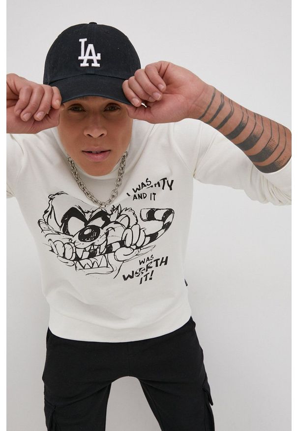 Only & Sons Bluza bawełniana x Looney Tunes męska kolor biały z nadrukiem. Okazja: na co dzień. Kolor: biały. Materiał: bawełna. Wzór: nadruk. Styl: casual