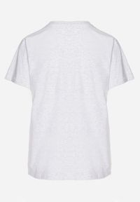 Born2be - Jasnoszary Bawełniany T-shirt z Trójkątnym Dekoltem Nelirna. Okazja: na co dzień. Kolor: szary. Materiał: bawełna. Styl: casual #5