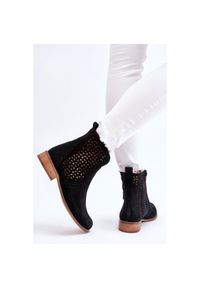 Zamszowe Botki Nicole 2791/028 Czarne. Kolor: czarny. Materiał: zamsz. Wzór: ażurowy. Obcas: na obcasie. Wysokość obcasa: niski #8