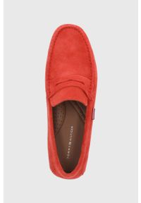 TOMMY HILFIGER - Tommy Hilfiger mokasyny zamszowe męskie kolor czerwony. Nosek buta: okrągły. Kolor: czerwony. Materiał: zamsz #3