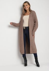 Born2be - Brązowy Klasyczny Długi Kardigan Niezapinany ze Ściągaczami przy Rękawach Arstel. Okazja: na co dzień, do pracy. Kolor: beżowy. Materiał: jeans. Długość: długie. Styl: klasyczny #5