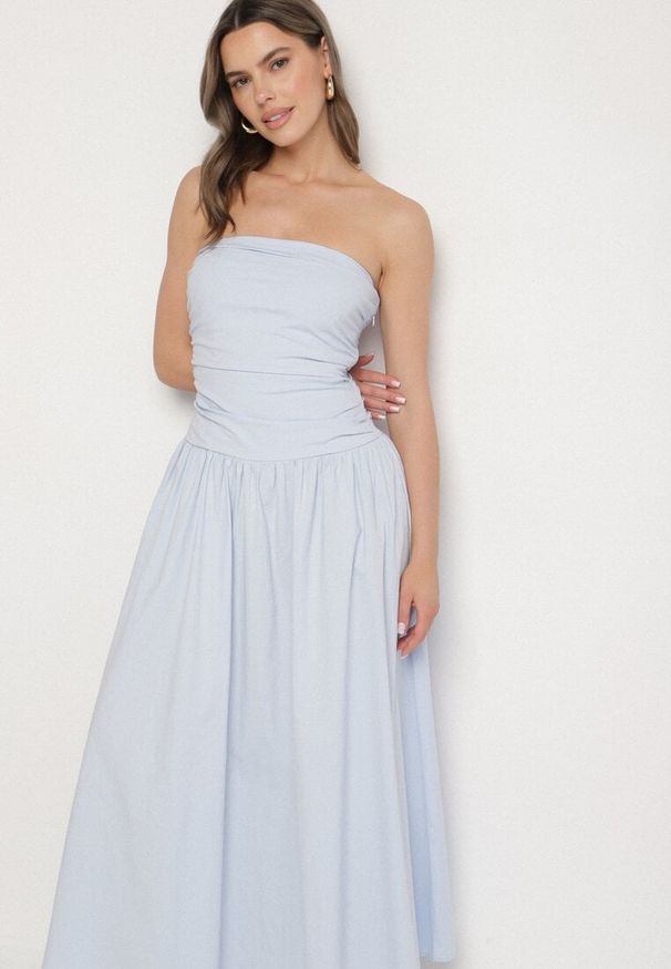 Born2be - Niebieska Sukienka z Bawełny Typu Bodycon Filarose. Okazja: na imprezę, na randkę, na co dzień. Kolor: niebieski. Materiał: bawełna. Typ sukienki: bodycon. Styl: elegancki, casual, klasyczny