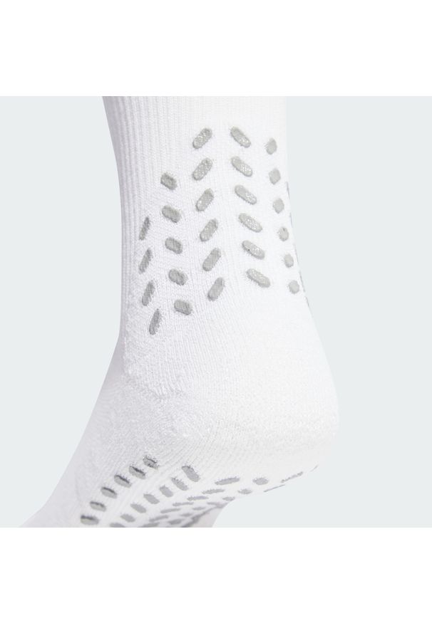 Adidas - Skarpety adidas Football GRIP Printed Cushioned Crew Performance. Kolor: biały. Materiał: bawełna, materiał. Sport: piłka nożna