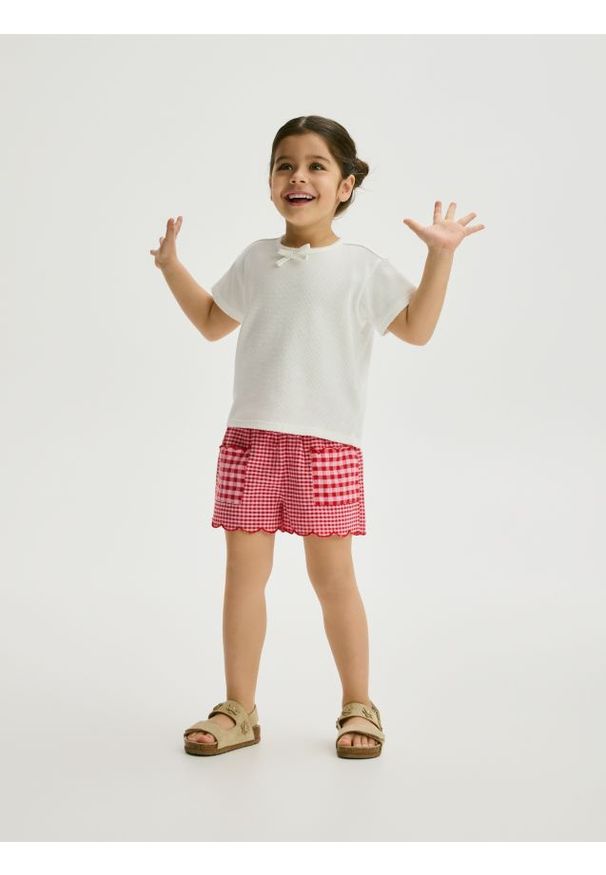 Reserved - Szorty w kratę - różowy. Kolor: różowy. Materiał: bawełna