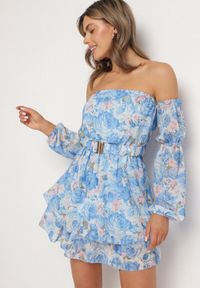 Born2be - Jasnoniebieska Wiskozowa Sukienka Hiszpanka z Falbanami i Paskiem w Kwiaty Virmoi. Okazja: na spacer, na co dzień. Typ kołnierza: dekolt hiszpanka. Kolor: niebieski. Materiał: wiskoza. Wzór: kwiaty. Typ sukienki: proste. Styl: casual #6