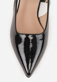 Renee - Czarne Sandały Vices Typu Slingback ze Skórzaną Wkładką i Metaliczną Ozdobą Milozi. Okazja: na co dzień. Zapięcie: sprzączka. Kolor: czarny. Materiał: skóra. Wzór: aplikacja. Sezon: lato. Styl: casual, klasyczny, elegancki #8