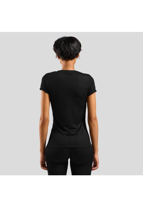 Koszulka damska Odlo BL TOP crew neck s/s ACTIVE F-DRY LIGHT. Kolor: czarny, szary, wielokolorowy. Długość rękawa: krótki rękaw. Długość: krótkie