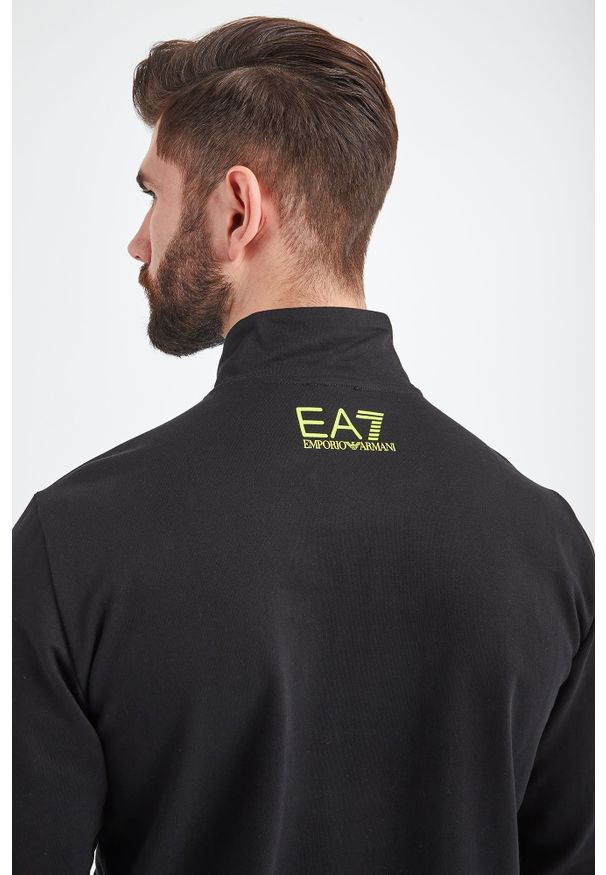 EA7 Emporio Armani - Bluza EA7 EMPORIO ARMANI. Typ kołnierza: kołnierzyk stójkowy. Wzór: nadruk
