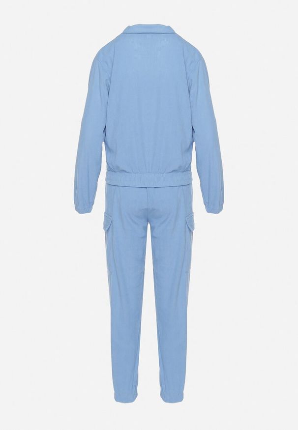 Born2be - Niebieski Komplet Dresowy Utility z Bluzą z Kołnierzykiem i Joggerami z Szerokimi Klapami Imixa. Kolor: niebieski. Materiał: dresówka. Wzór: aplikacja