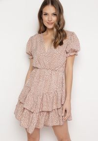 Born2be - Jasnobrązowa Sukienka z Gumką w Talii z Kopertowym Dekoltem Ianveia. Kolor: brązowy. Typ sukienki: kopertowe #7