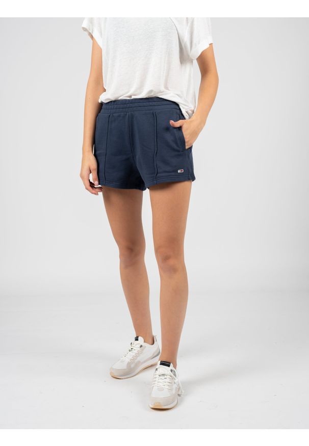 TOMMY HILFIGER - Tommy Jeans Szorty | DW0DW12626 | Kobieta | Granatowy. Okazja: na co dzień. Stan: podwyższony. Kolor: niebieski. Materiał: bawełna. Styl: casual