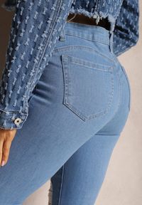 Renee - Niebieskie Jeansy Skinny Push-Up z Przetarciami z Przodu i Suwakiem Randda. Okazja: na co dzień. Kolor: niebieski. Wzór: aplikacja, kolorowy. Styl: klasyczny, casual, elegancki